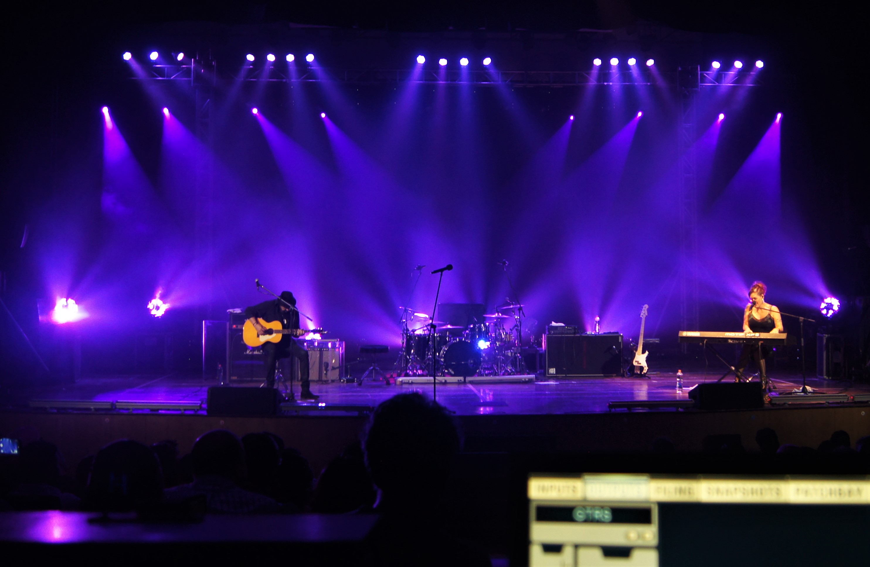 Concert Lighting by Acoustic Control